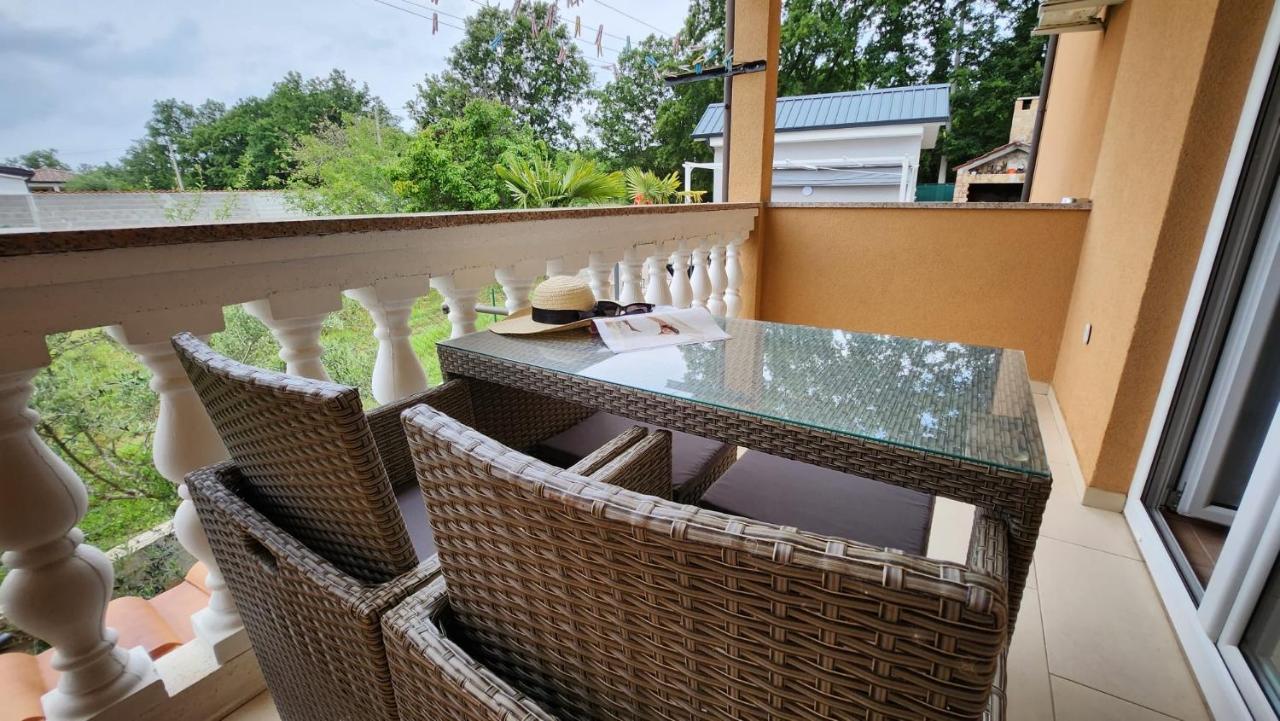 Apartments Pranjic With Pool Nova Vas  Exterior photo